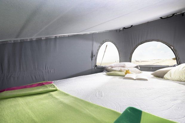 Cmt hymer capetown bed