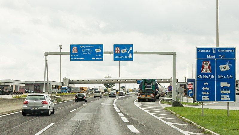 800px grenzubergang a3 deutschland osterreich 8698