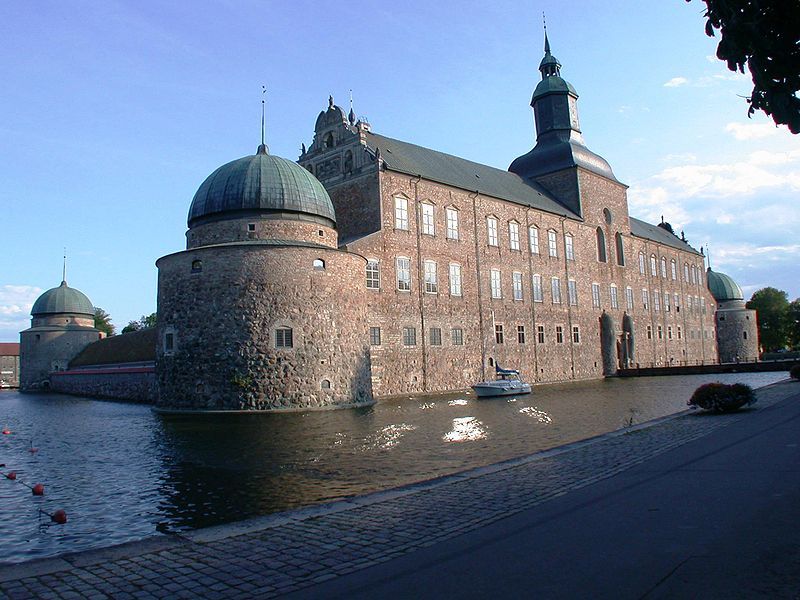 800px vadstena castle vadstena sweden