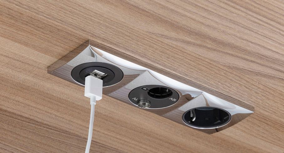 USB, 12 och 230 V. Bara välja!