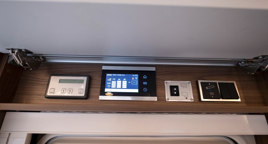 Det finns mängder av elektronik och automatik i denna vagn.