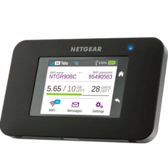 Telia säljer flera olika 4G-routers, bland annat denna från Netgear som har bra batteritid.