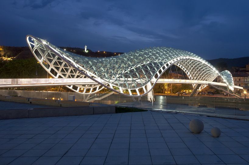 tbilisi bridge by aMDL