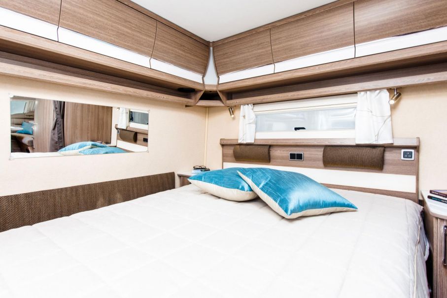 Royal 560 GLE