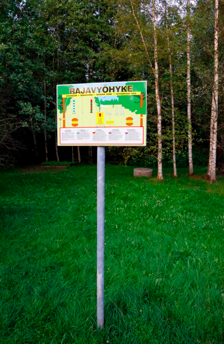 Ryska gränsen fick oss att stanna vid rastplatsen sent på kvällen.