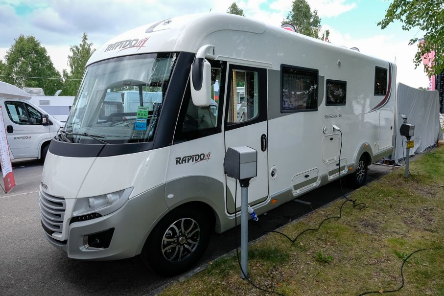 Detta exemplar har totalvikten 4400 kilo vilket ger en väl tilltagen lastvikt.