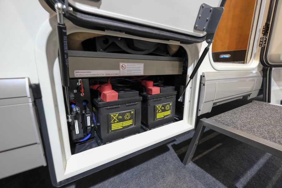 Plats för dubbla bodelsbatterier.