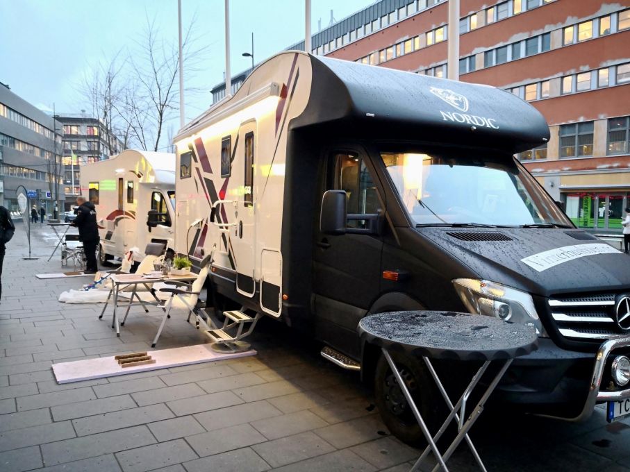 Nordic valde att ställa sina vinterisolerade husbilar utanför mässans huvudentré. Ett bra läge för besökarna att verkligen känna hur de klarade kylan.