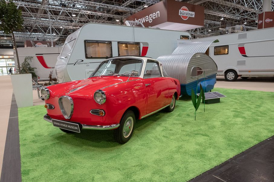 Nu snackar vi liten och söt. Bilen har det osannolika namnet Glas Goggomobil TS 250 och den byggdes 1958.
