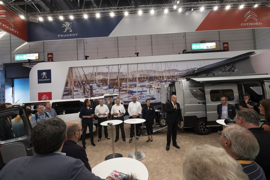 PSA heter gruppen som tillverkar Peugeot och Citroen. De uppger att de har 15% av den europeiska marknaden vilket gör dem till klar tvåa efter Fiat.