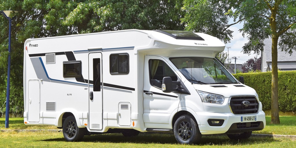 Halvintegrerade PS 700 på Ford Transit