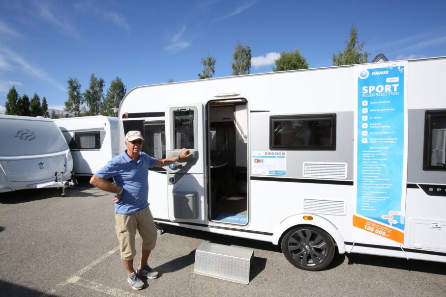 Ulf Svensson från Piteå är sugen på husvagn. Han diggar Knaus 500 EU men tyvärr saknar den ju vattenburen värme